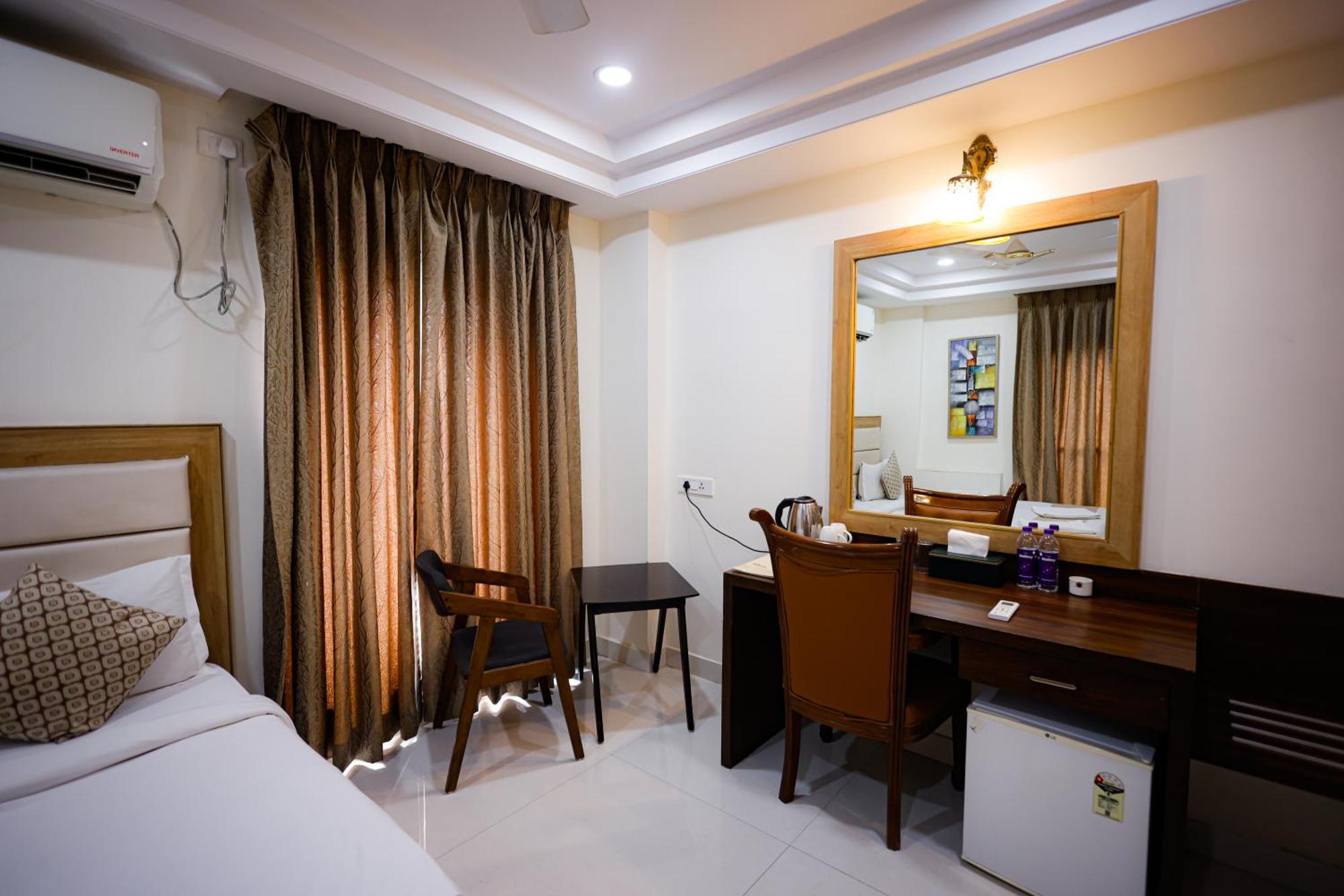 M Square Hotel Hyderabad Exterior foto