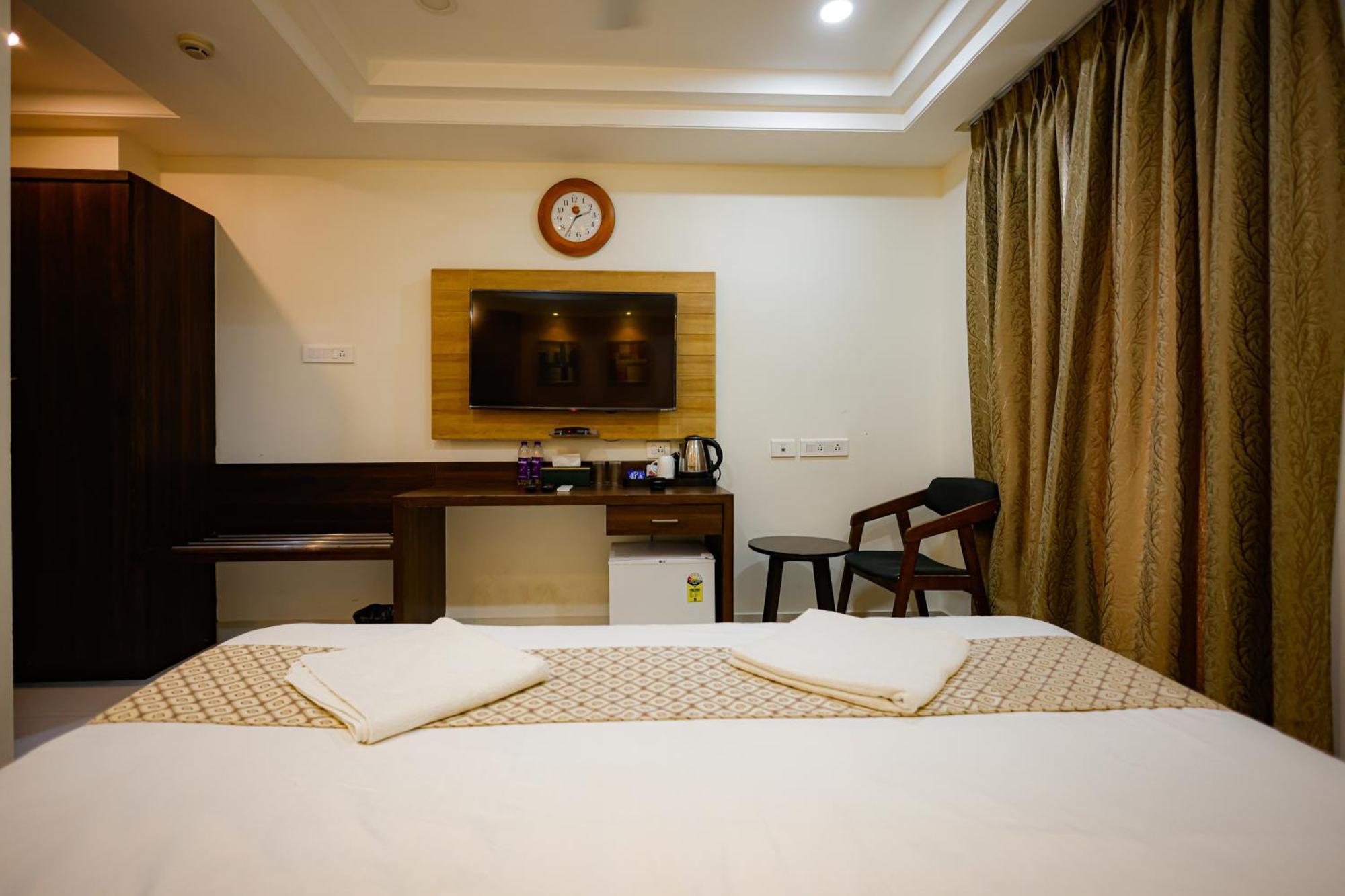 M Square Hotel Hyderabad Exterior foto
