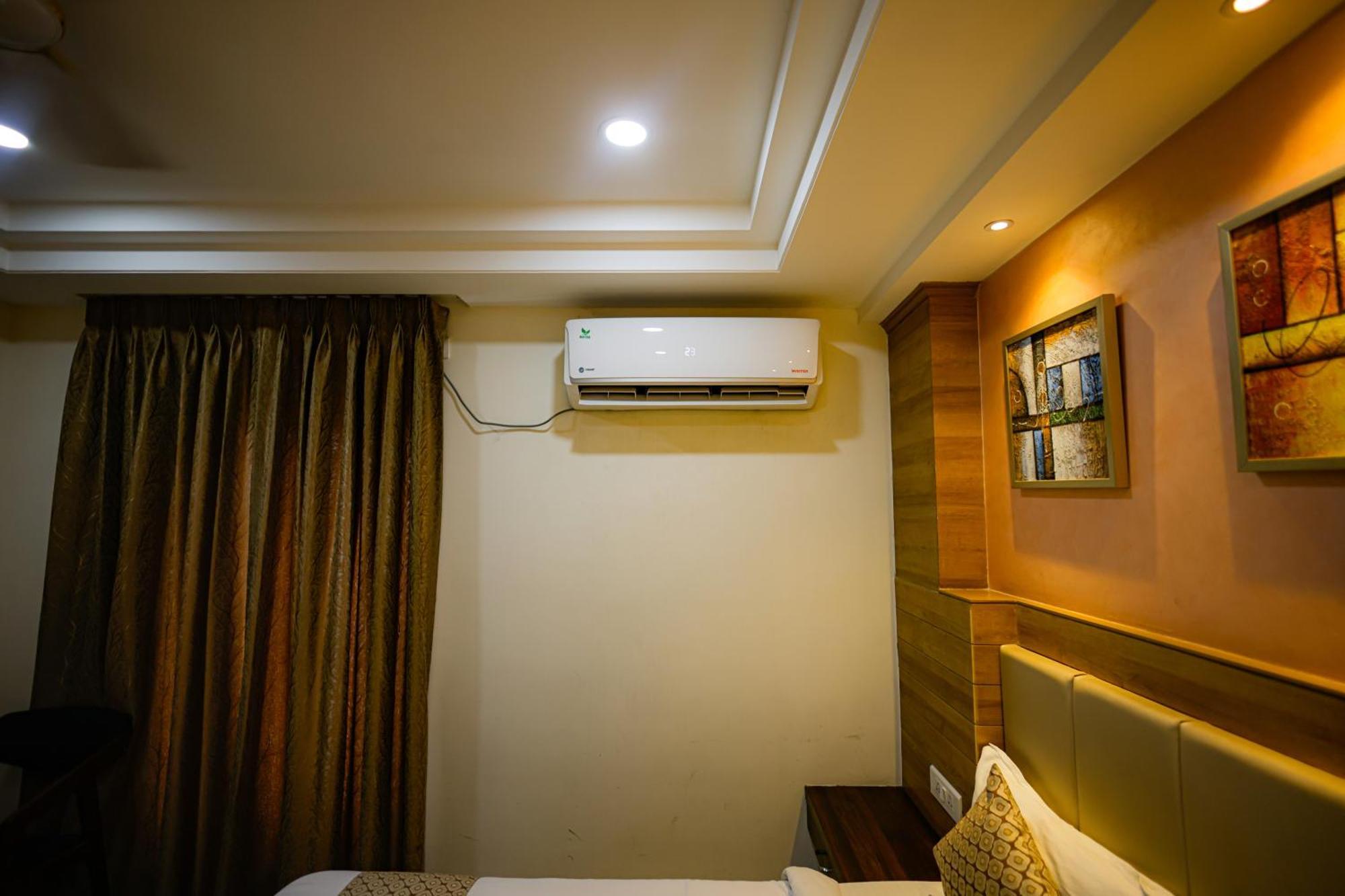 M Square Hotel Hyderabad Exterior foto
