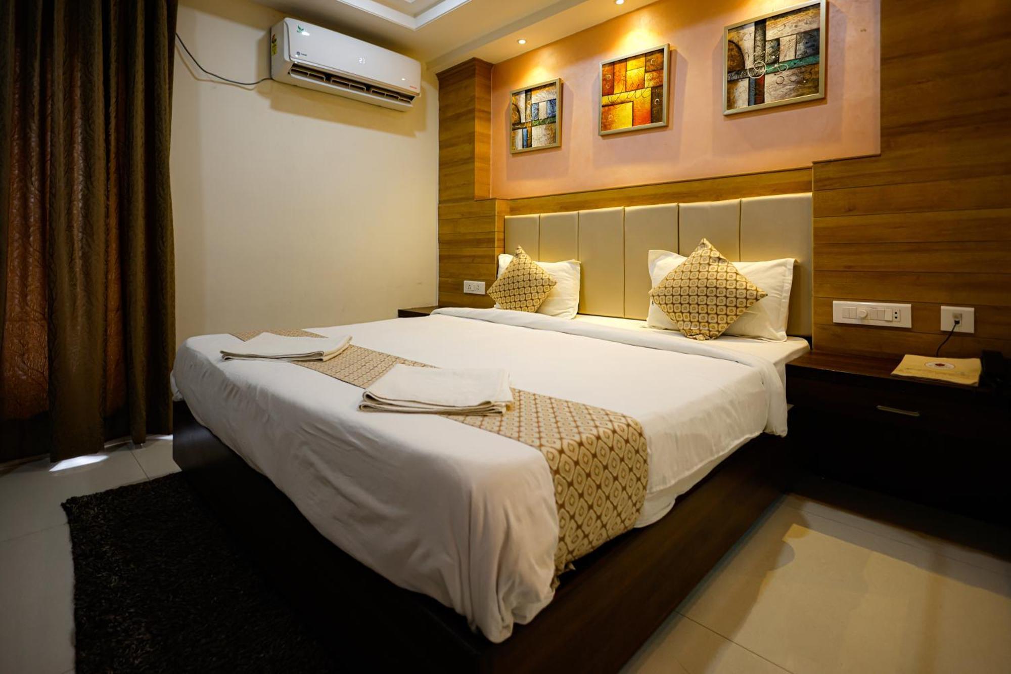 M Square Hotel Hyderabad Exterior foto
