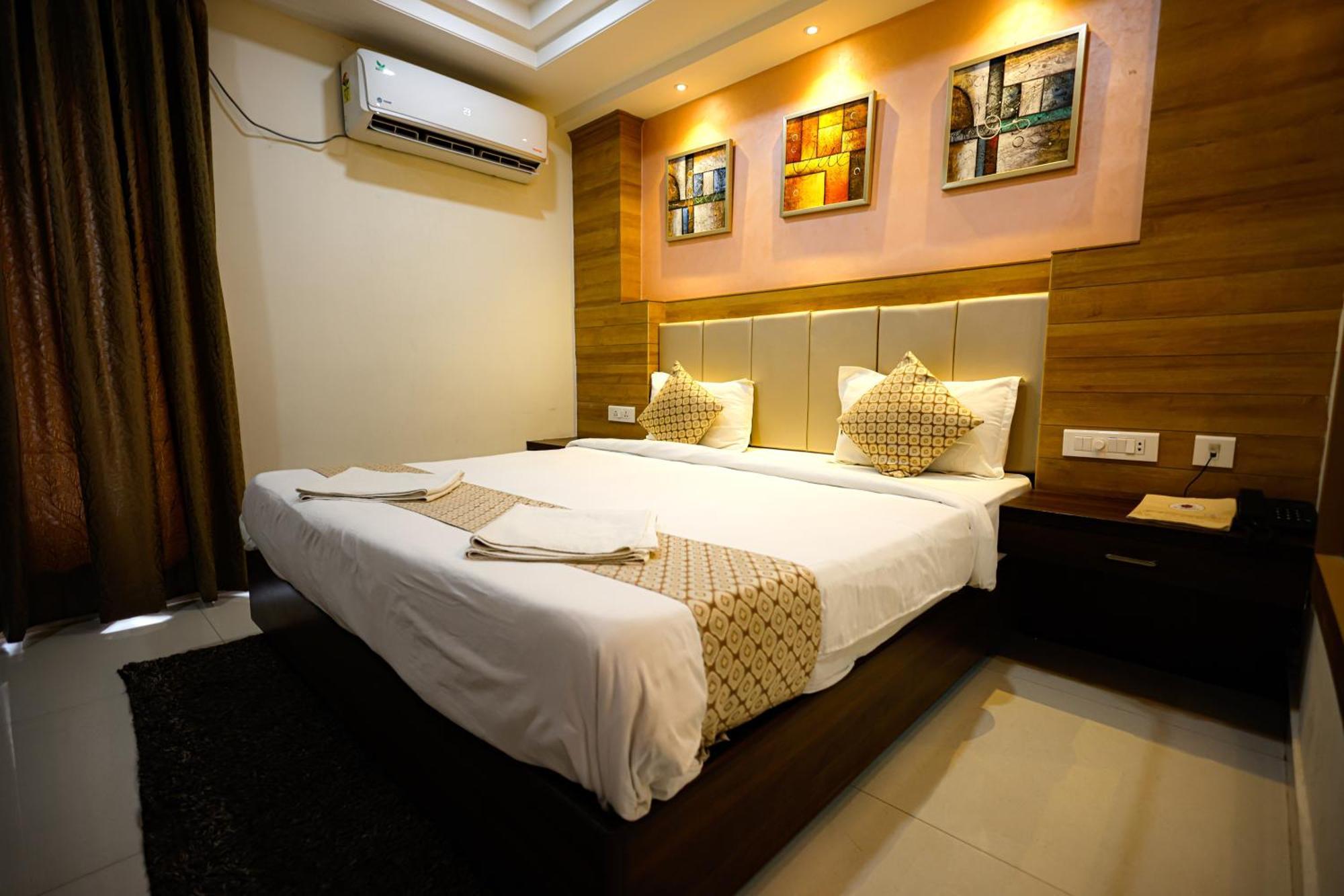M Square Hotel Hyderabad Exterior foto